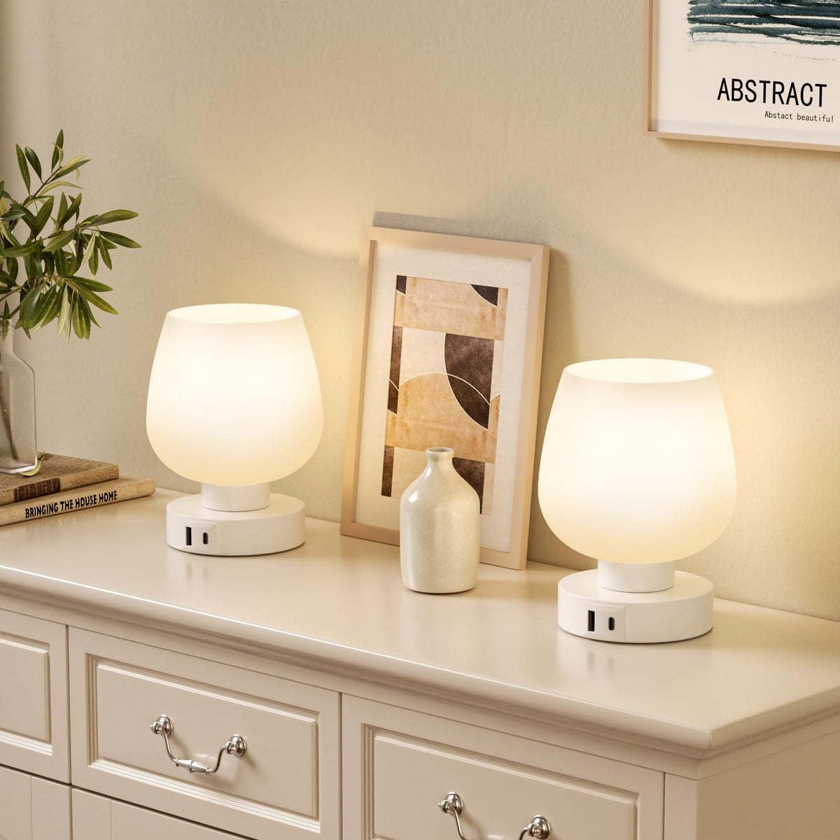 Seealle lamp with USB-C and USB-A ports for device charging