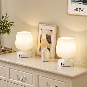 Seealle lamp with USB-C and USB-A ports for device charging
