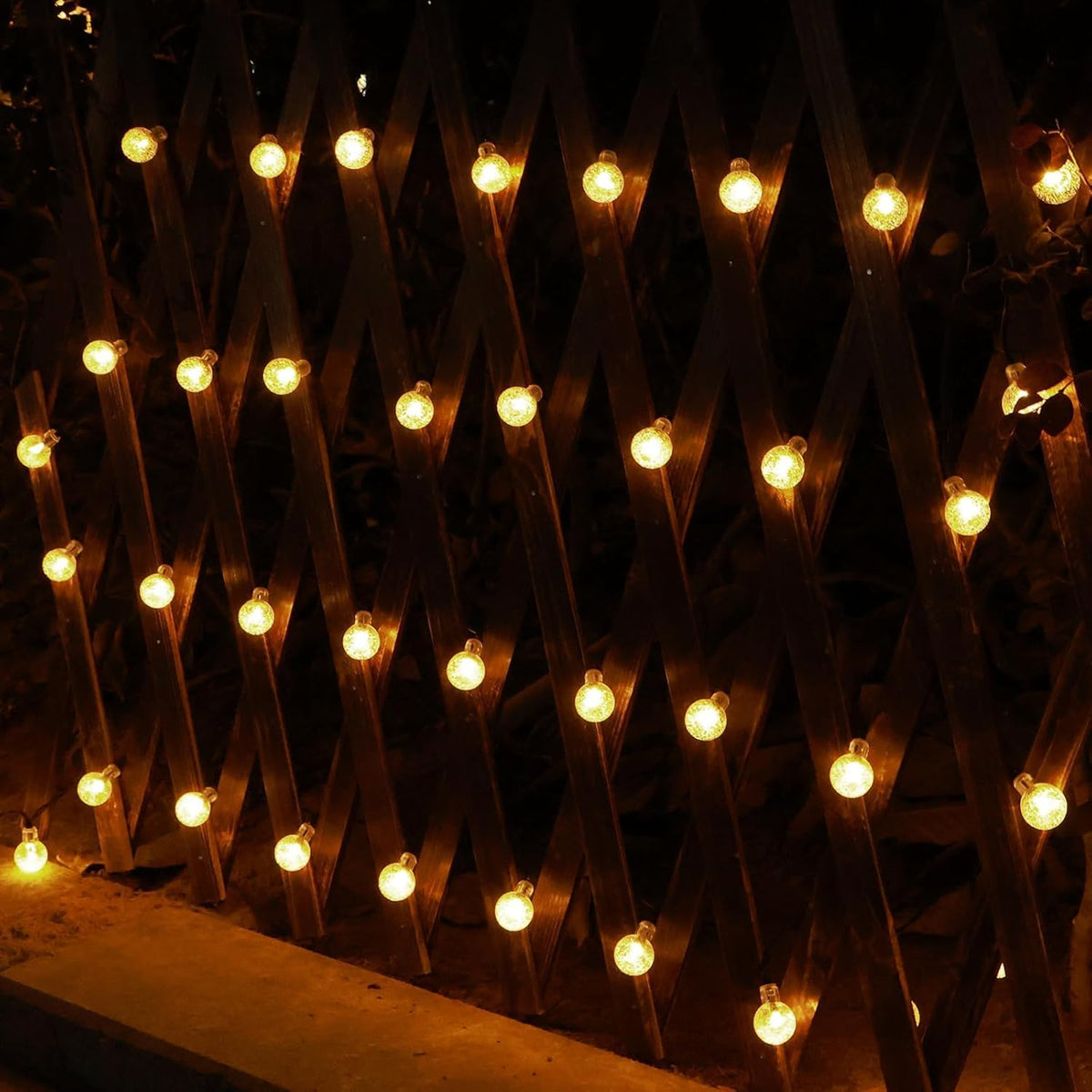Selarlyt eight lighting modes include wave, sequential, and steady light