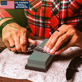 Sharp Pebble flattening stone helps maintain flat sharpening surface for consistent edges.