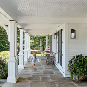 SHINE HAI wall lantern side angle shows weather-resistant build.