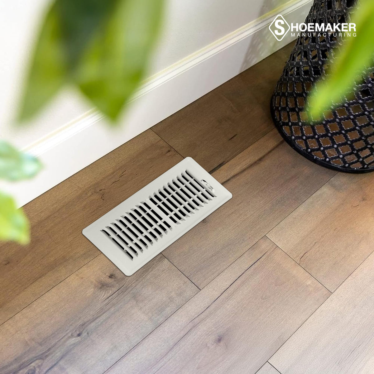Built-in damper helps regulate airflow while keeping noise low