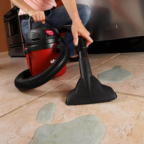 Shop-Vac 2030100 built-in blower function expands cleaning versatility