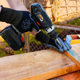 SHOWA Atlas 370B 12-pair bundle outfits crews with fresh gloves.