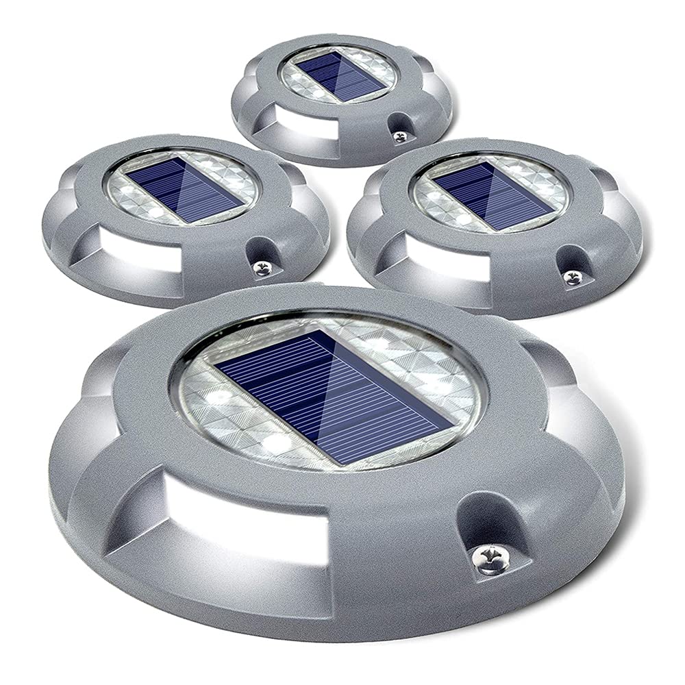 SIEDiNLAR solar deck light on dock guiding walkway
