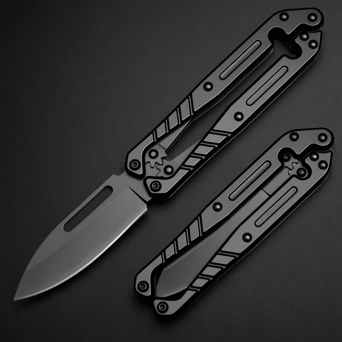 Silaoburi double-action trigger enables fast deployment and retraction.