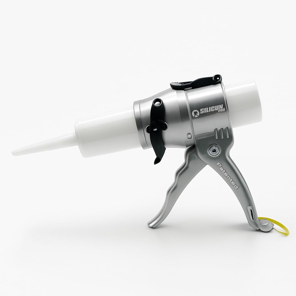 SILIGUN PRO Ergonomic trigger control enhances precision.