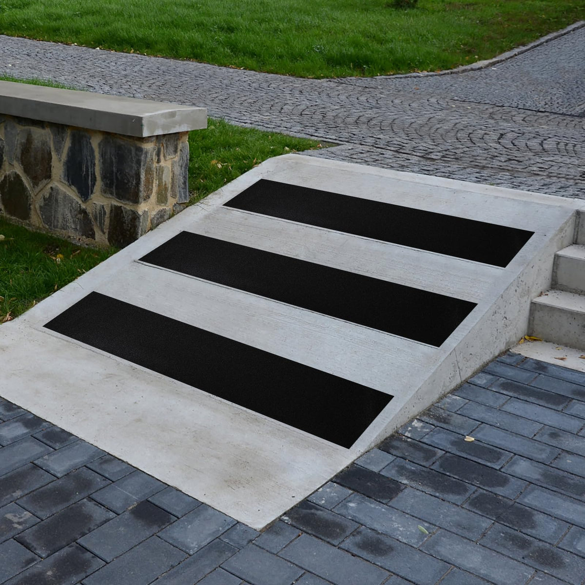 SinoPack tape adheres to metal surfaces for slip resistance