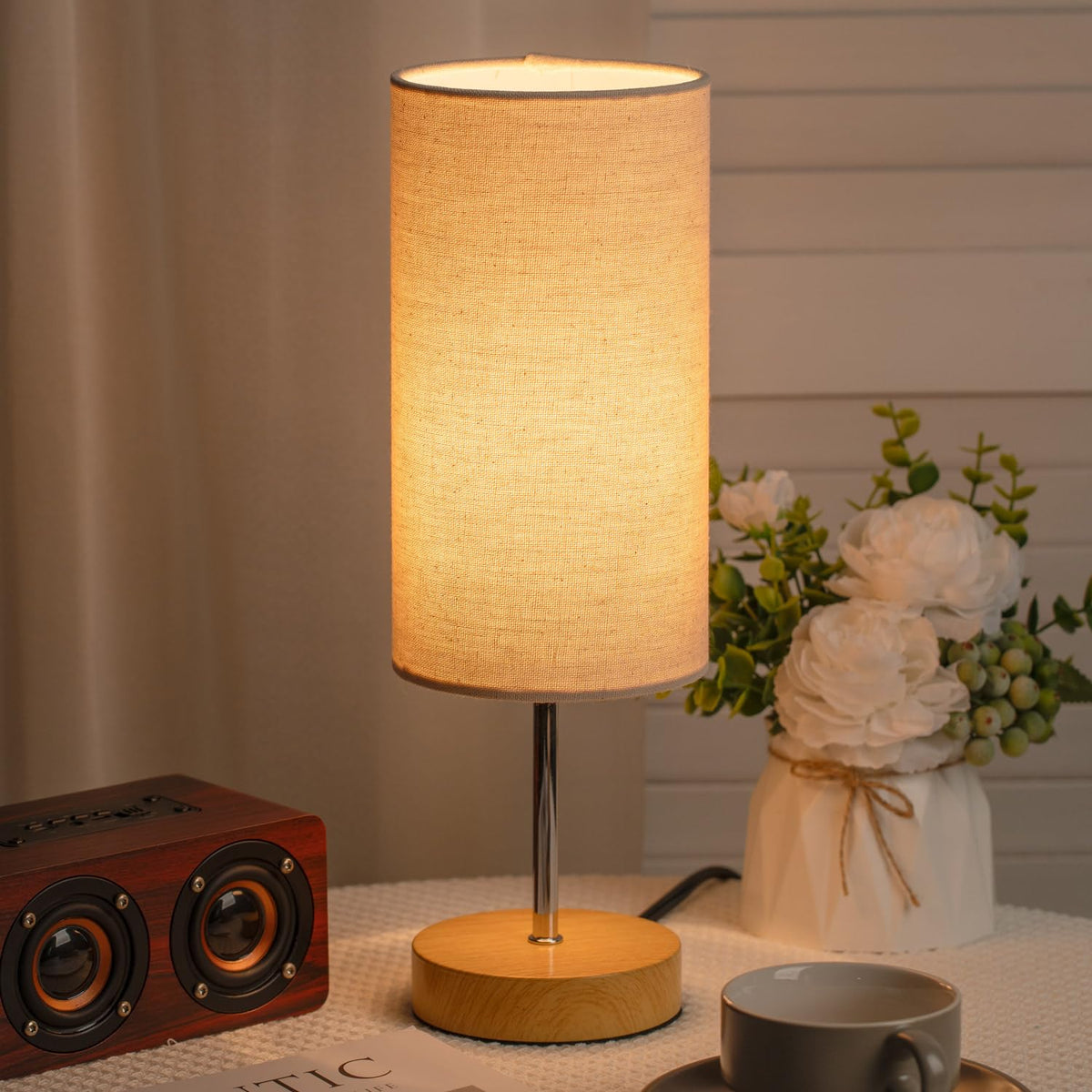 Sixzoonm living room reading light adds ambiance without overpowering space.