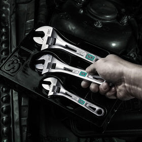 Round hook hole on SK wrench end for easy hanging and storage