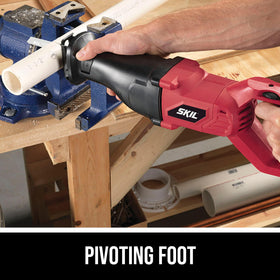 Skil 9206-02 pivoting foot adds stability on tough materials