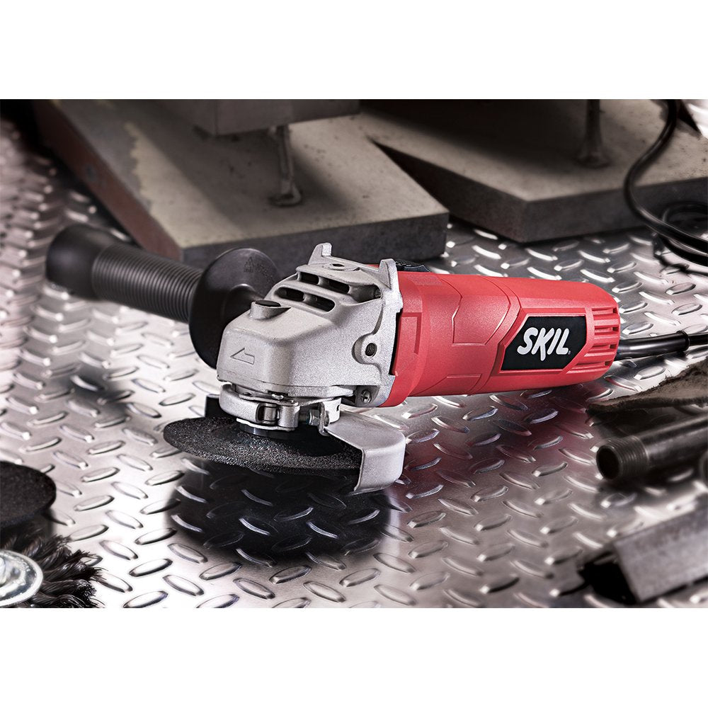 Skil 9295-01 metal gear housing emphasizes durability during heavy grinding