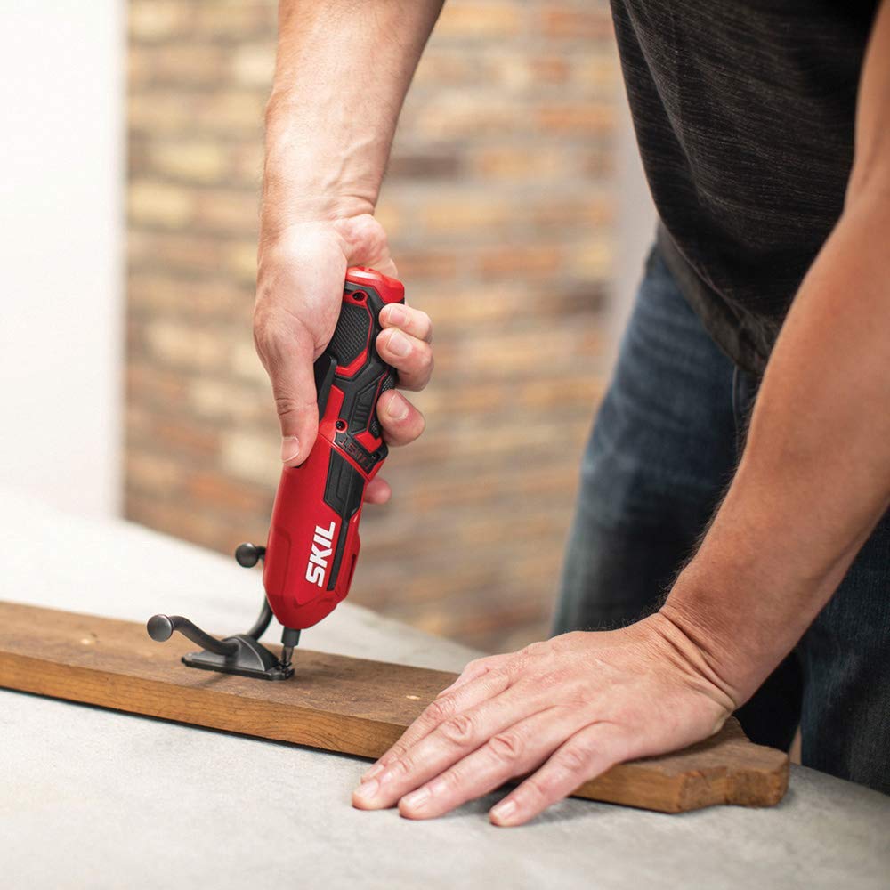 SKIL Pivot Grip two-finger-trigger enables effortless control