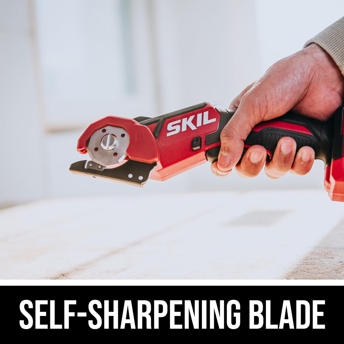 1/4 inch cutting capacity demonstrating cardboard, carpet, leather, vinyl cuts