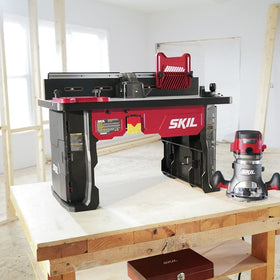 SKIL RT1323-01 fixed-base router motor detail showing power and smooth operation