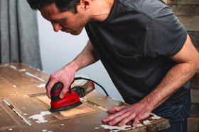 SKIL SR250801 detail sander features hook-and-loop sheets for quick changes.