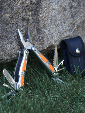 Included sheath and clip for secure on-the-go access with SMART JERRY multitool