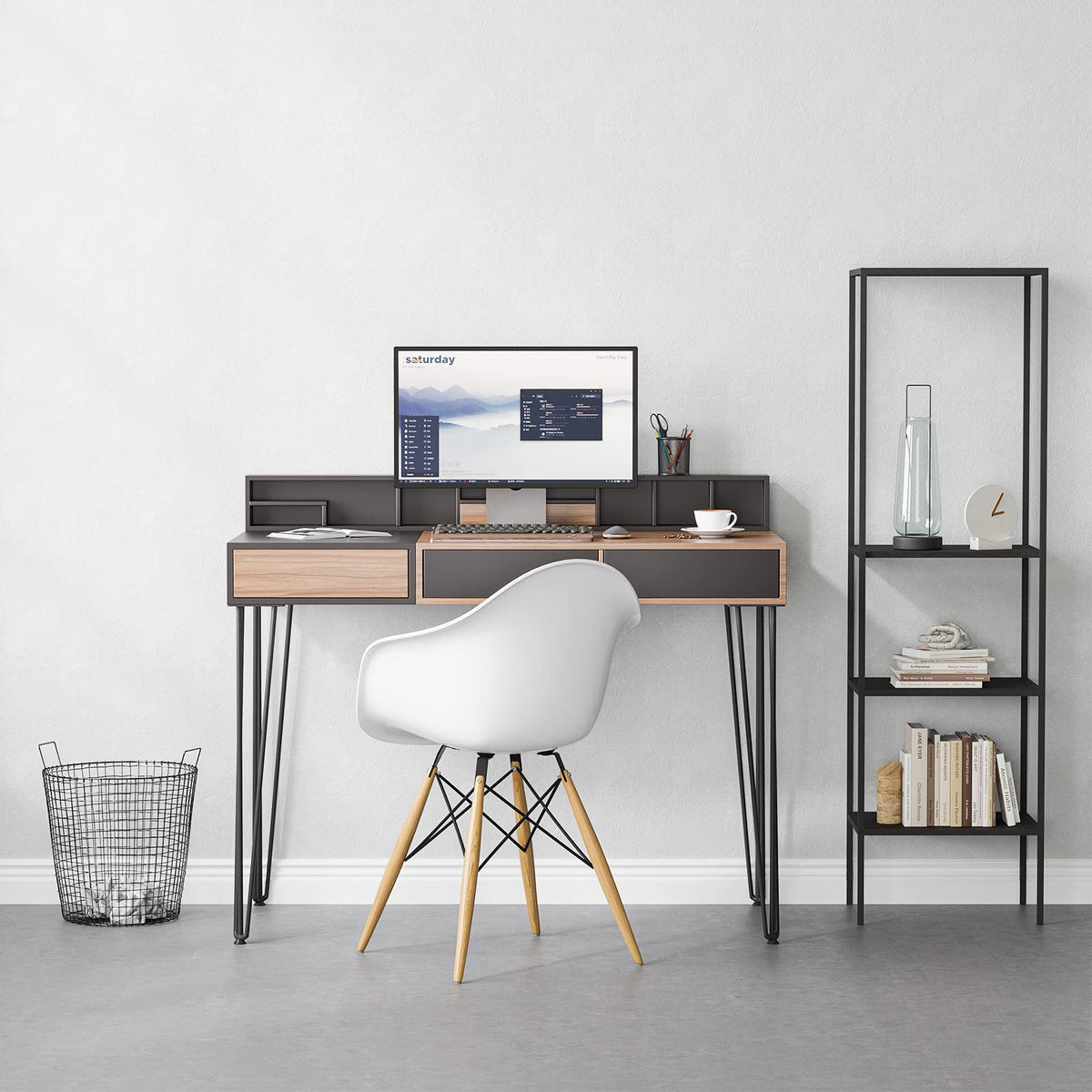 SMARTSTANDARD legs with floor protectors prevent scratches on floors
