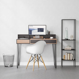 SMARTSTANDARD legs with floor protectors prevent scratches on floors