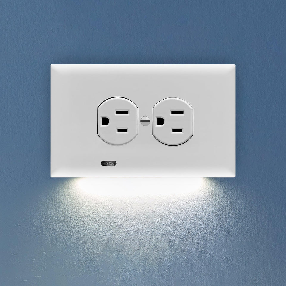 SnapPower GuideLight Plus outlet cover, horizontal layout, provides subtle night glow.