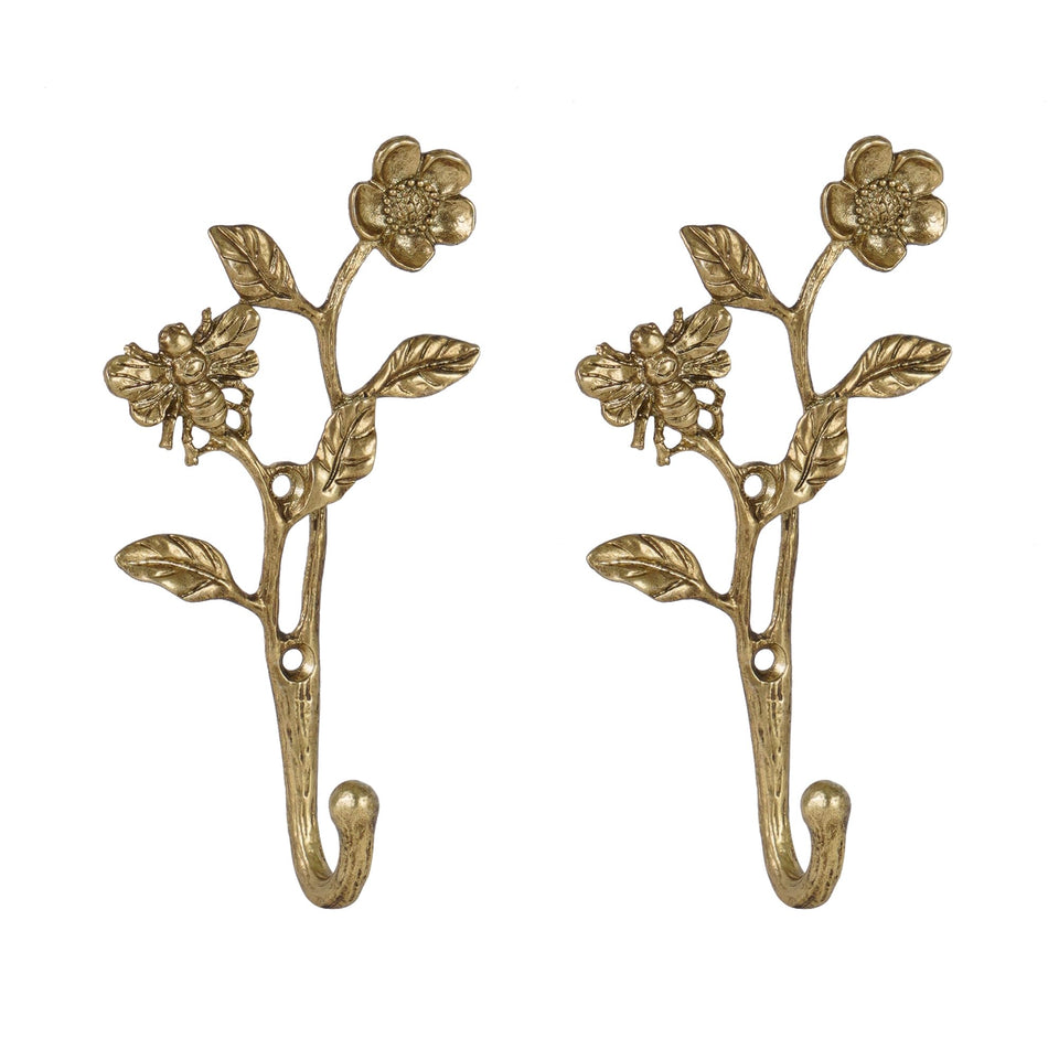 SOFFEE DESIGN coat hooks with 3D bee and flowers on front view for wall decor and storage