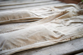 Soft Knees lightweight design offers discreet protection under workwear.