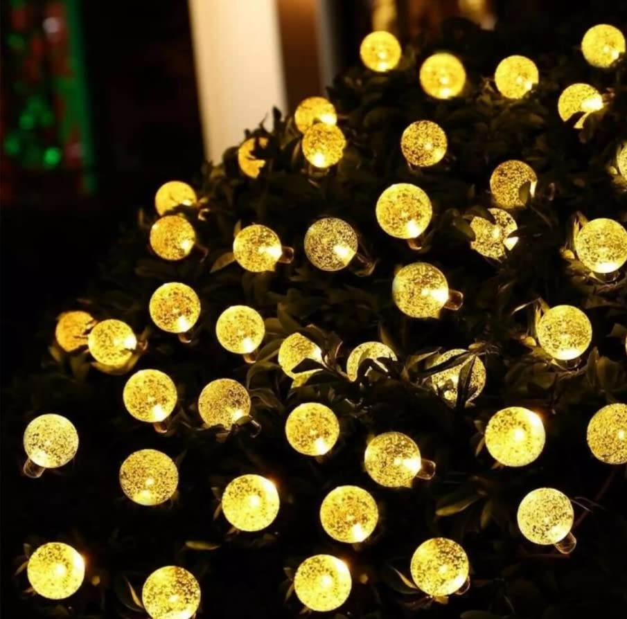 Solatec IP65 waterproof outdoor lights withstand rain for dependable garden ambiance.