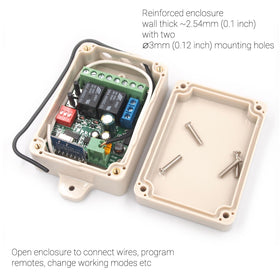 Solidremote outdoor IP55 enclosure protects the receiver from rain and dust.