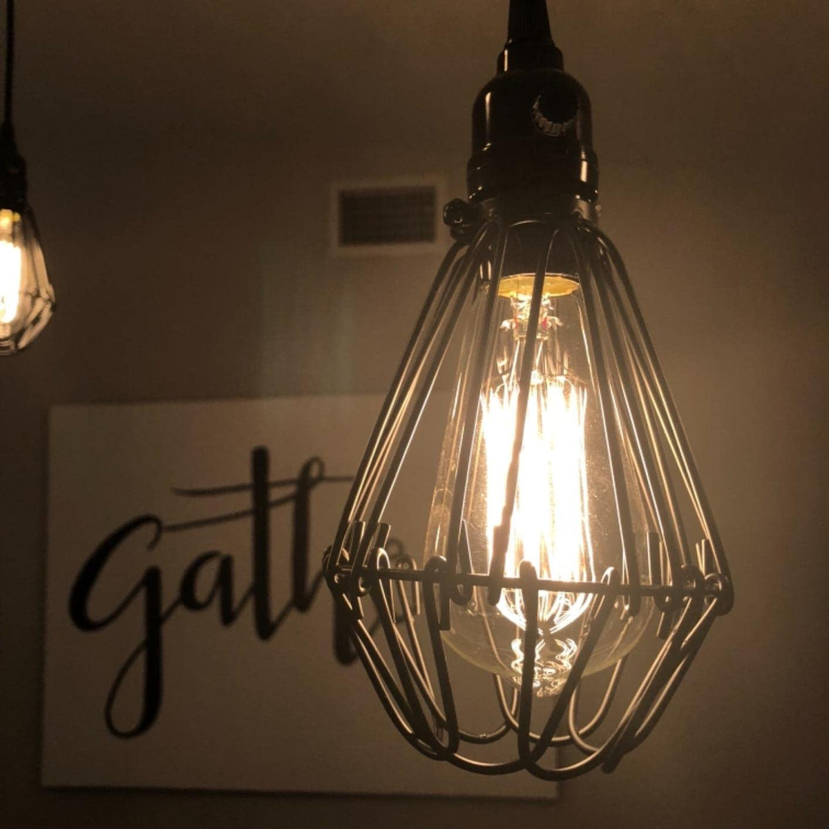 SooCooler Edison bulb amber glow ideal for dining areas