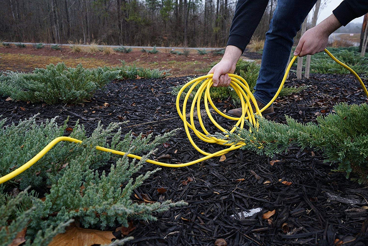 Southwire extension cord with molded plugs for durability
