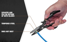 Southwire Pro Datacomm Snips serrated cutting edge for secure trimming.