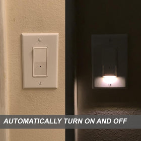 SOZULAMP built-in dusk-to-dawn sensor turning LED on at low light