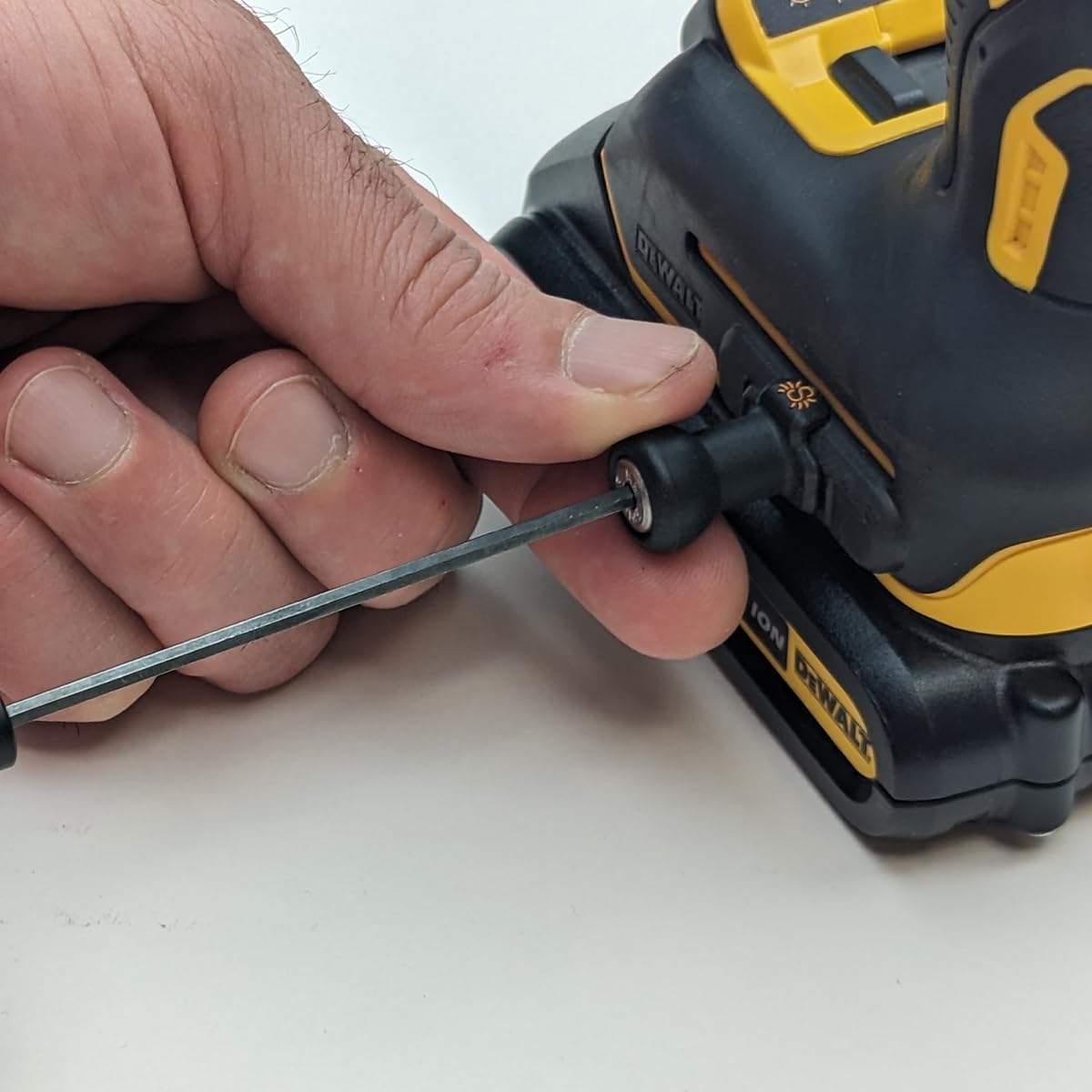 Close-up of Spider nylon and steel construction