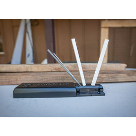 Spyderco Sharpmaker base and rod guides enable easy setup.
