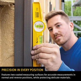 Stabila Type 196 32-inch level providing stability on large surfaces