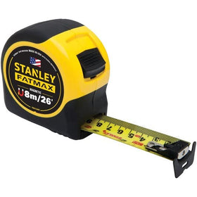 STANLEY FatMax tape measure with a strong rare‑earth magnet for secure attachment to metal surfaces.