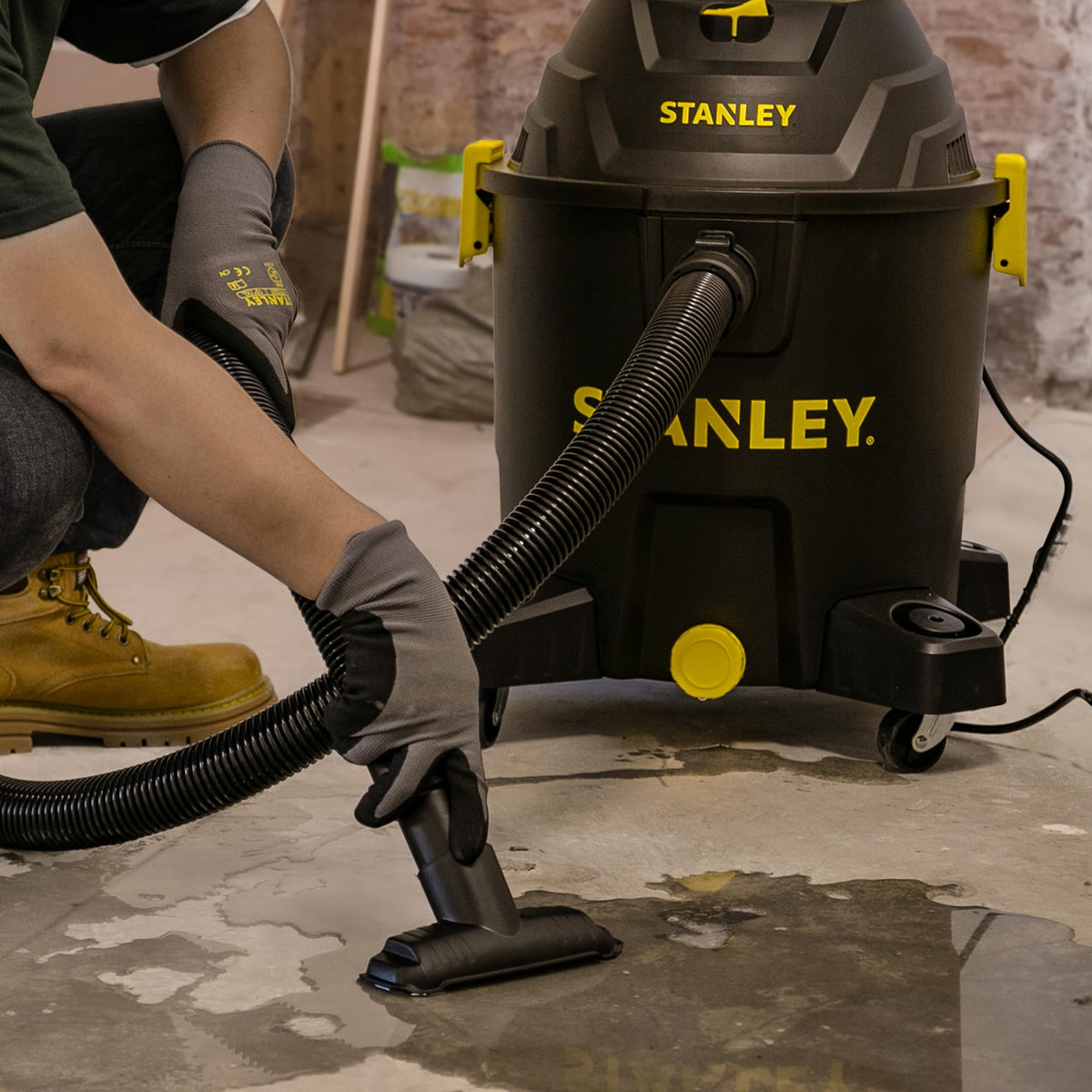Onboard storage keeps hoses and nozzles neatly organized