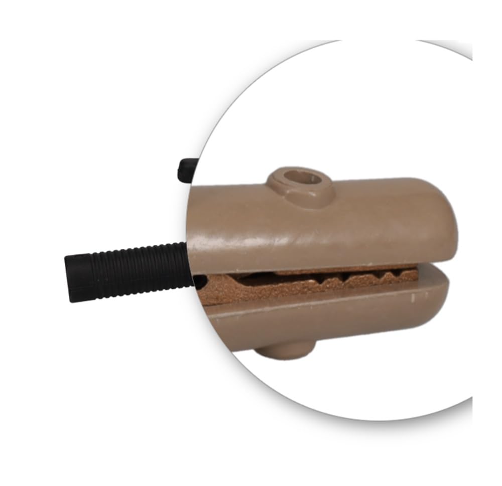 Ergonomic insulated handle of STARTECHWELD A-732 for comfortable extended use.