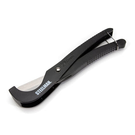 Steelman cutter features a stainless steel blade for smooth, sharp cuts.