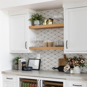 StickGOO bathroom wall backsplash resistant to moisture and heat