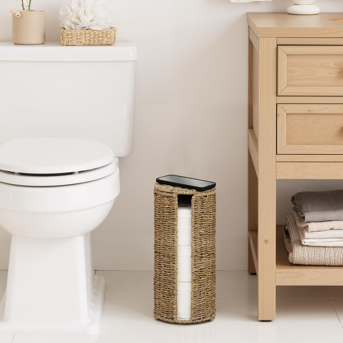 StorageWorks seagrass stand easy to move for flexible bathroom arrangement.