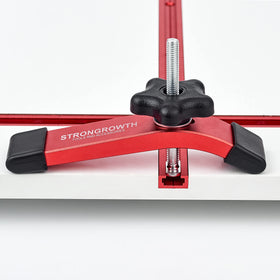 STRONGROWTH clamp kit includes bolts and knobs for easy installation