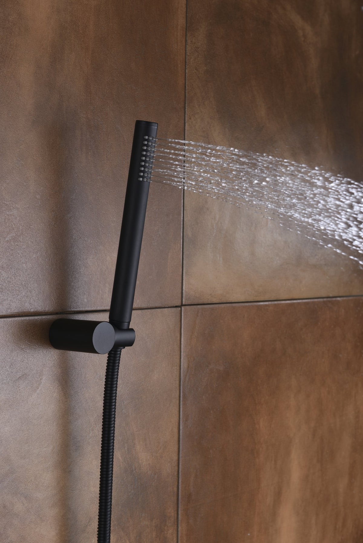 Sumerain shower hose in matte black matches modern bathroom style