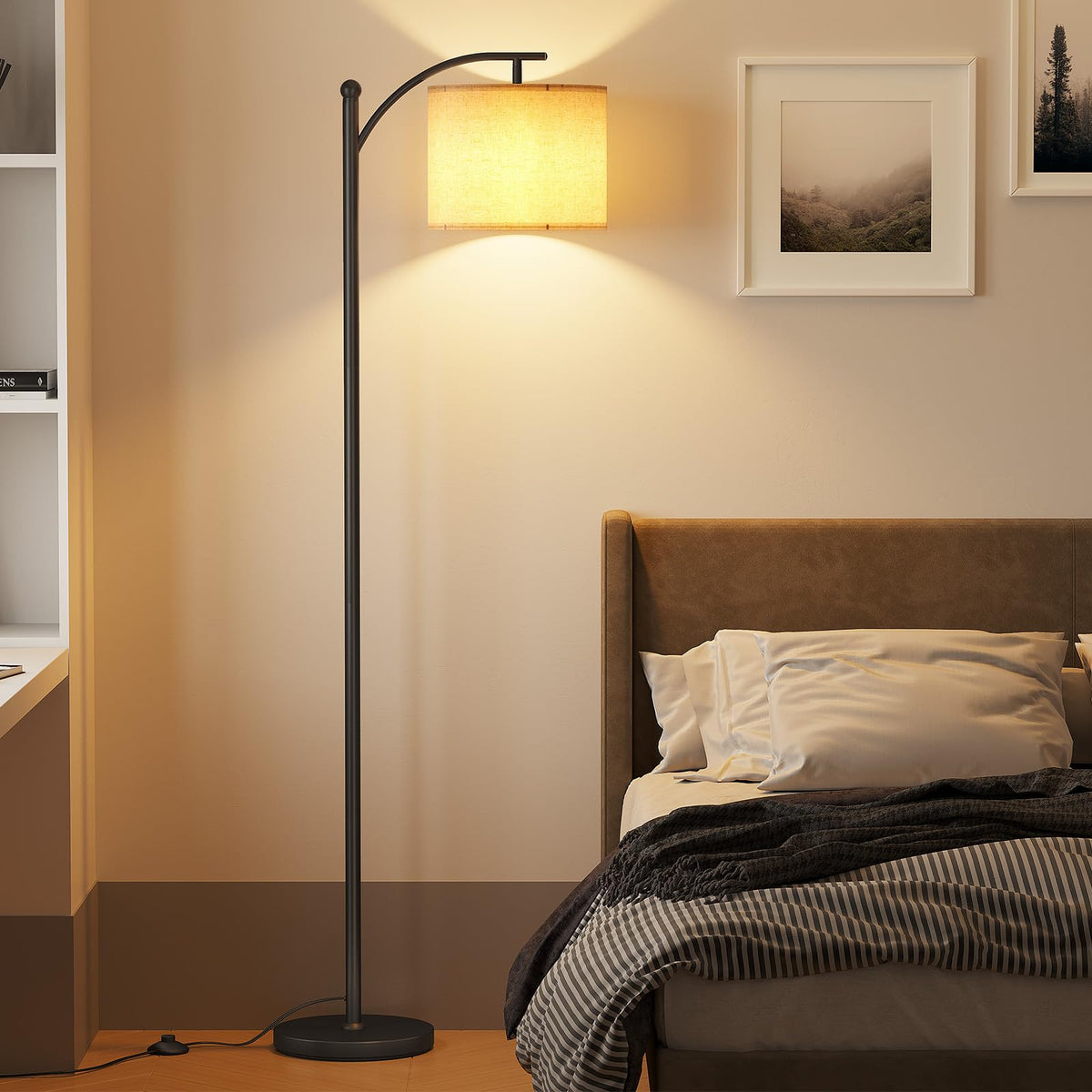 SUNMORY Arc Floor Lamp arc design as a modern living room accent.