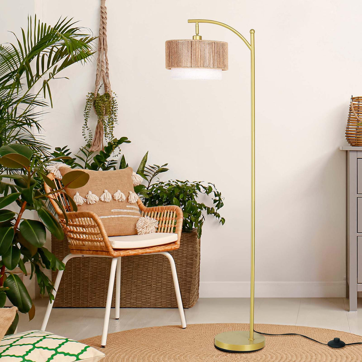 SUNMORY heavy base provides stability in busy spaces