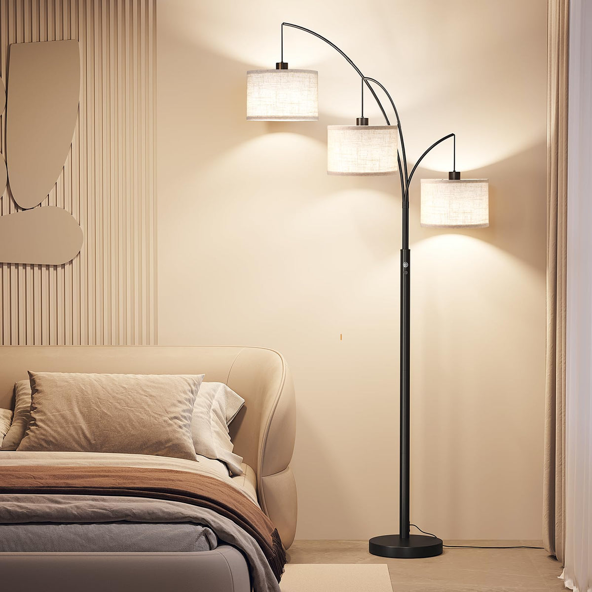 SUNMORY modern living-room lamp complements contemporary interiors with clean lines.