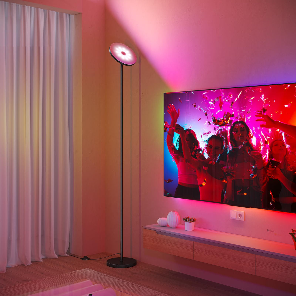 SUNMORY remote control and app provide convenient dimming and scenes