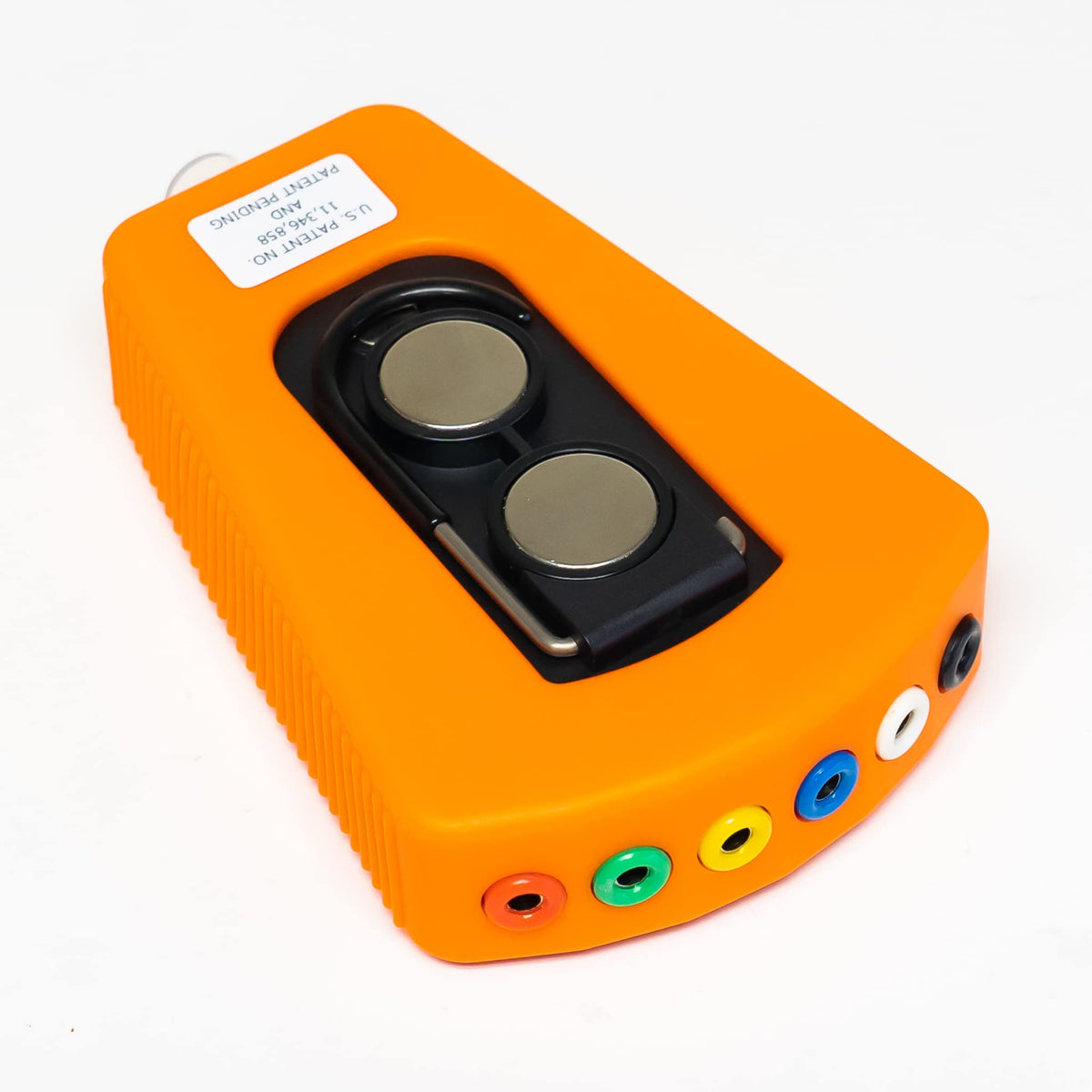 Spade adapters provide firm contact on 0–30V circuits.