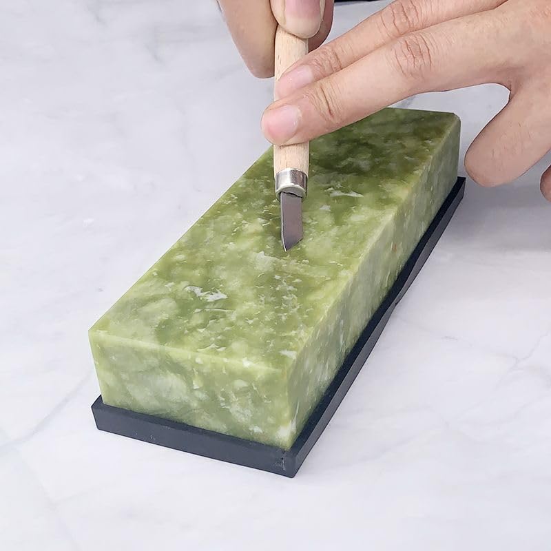 Suwajume whetstone demonstrates a mirror-like finish under lighting.
