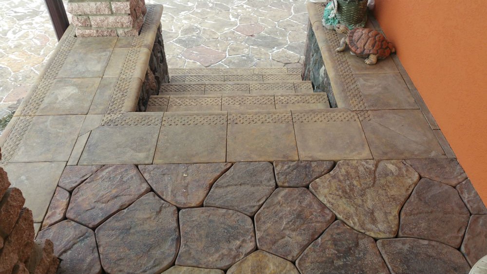 SvitMolds paving stone mold variety for different textures in yards